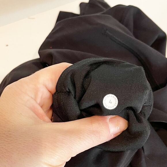 Lululemon Align High Waisted Workout Leggings Pants with Pockets 25" Black 4 - Picture 9 of 9